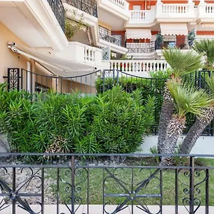 Superbe Studio Avec Terrasse En Front De Mer Menton